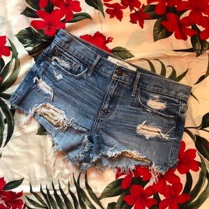 A&F Cut off shorts